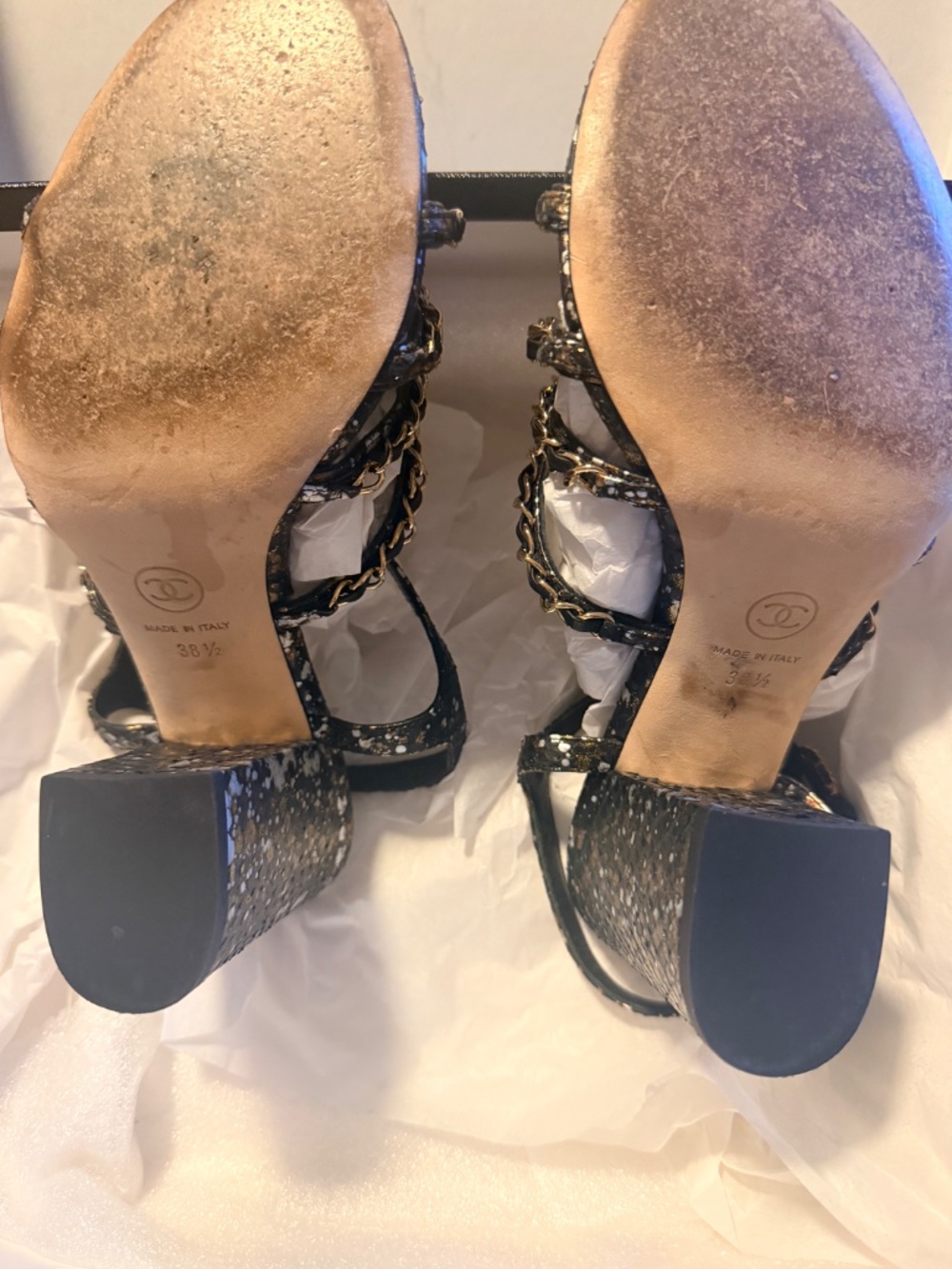 Heels - Picture 4 of 6
